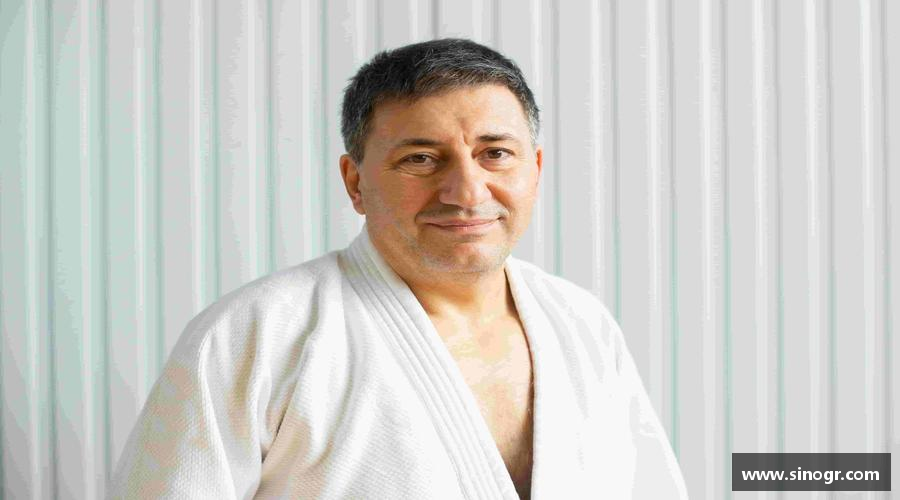 携手共进，齐心迈向成功！